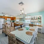 Sunshine\'S Hideaway
