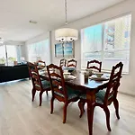 Island Key 305 - Amazing Waterfront Condo - Walk To The Beach