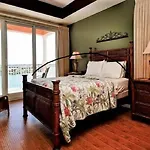 Luxury 5 Star Condominium Water Front 3 Beds 2 Bath Pool Hot-Tub Beach And City Views