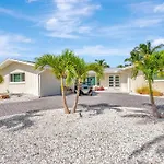 Island Paradise 3 Bed Waterfront/Heated Pool