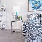 Crescent Beach Club I 4G