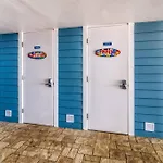 Four Shores Unit 1 Beach Condo Direct Gulf With Pool & Spa