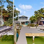 Beach House Of Irb