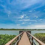 Sea Club Condo #405