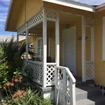 Sunshine Cozy Cottage