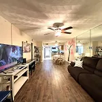 Bayshore Yatch Tennis Condo 2Br 3 Beds, Walking Distance To Beautiful Quite Beach
