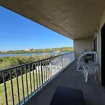 Bayshore Yatch Tennis Condo 2Br 3 Beds, Walking Distance To Beautiful Quite Beach