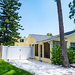 Mid-Century 1Bd House - Beach Gear - 5Min Walk To Beach