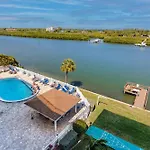 508 Bayshores Yacht & Tennis Club