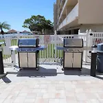 508 Bayshores Yacht & Tennis Club