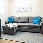 Contemporary Beach Bungalow - King Bed - 5Min Walk To Beach