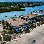 New Listing Stunning View Cypress Beachfront Suite