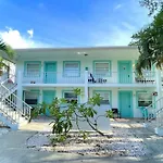 Sun, Sand, Coastal Haven 4