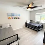 Beachside Getaway East