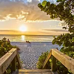 Indian Rocks Beachfront 2Br 2Ba Reflections 908