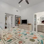 Coastal Breeze - Beach Pool Home!