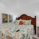 Coastal Breeze - Beach Pool Home!