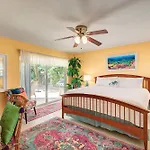 Narcissus Beach House - Weekly Beach Rental