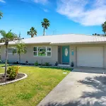 Paradise Corner - Monthly Beach Vacation Rental!