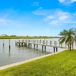 Gulf Views Pool Walk To Beach Family Friendly