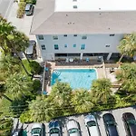 Beachside Bliss: Cozy Condo Escape Awaiting You!