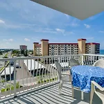 Redington Shores Retreat With Beach Access!