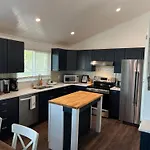 Open - Private Beachfront Home/Great For Groups/Dogs Ok*