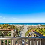 Pelican\'S Cove 401