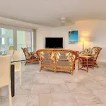 Holiday Villas III 201