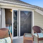Pelican Pointe 2A