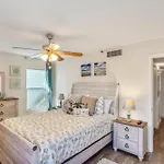 Pelican Pointe 2C