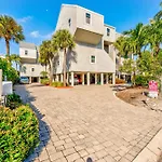 Pelican Pointe 3B