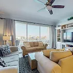 Bay Harbor 403