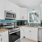 Waterfront Pool Walk To Beach Golf Cart Sleeps 12