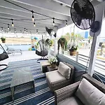 Blue Wave Suite 5