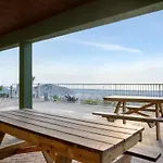 Stones Throw Beachfront Family Suite #3 Views