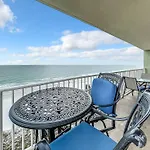 Oceanfront Condo Sleeps 6 Walk To Beach Pool