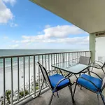 Oceanfront Condo Sleeps 6 Walk To Beach Pool
