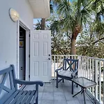 Calm Waters Oasis - Dolphin Watch & Pool Access