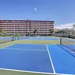 Bayshore Yacht & Tennis 314