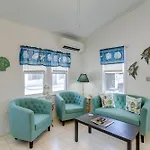 Cozy Indian Rocks Beach Cottage Steps To Seawall!