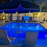Out Of Office Oasis