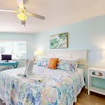 Beach Cottage 1403