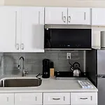 Sunny Retreat Unit 3 Studio