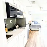 Sunny Retreat Unit 3 Studio