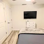 Sunny Shores Retreat 1