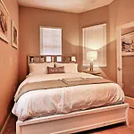Harborview Grande 700 Waterfront Condo