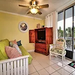 Bayside Condos 18