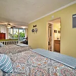 Bayside Condos 18
