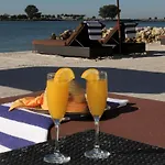 Best Western Sea Wake Beach Resort